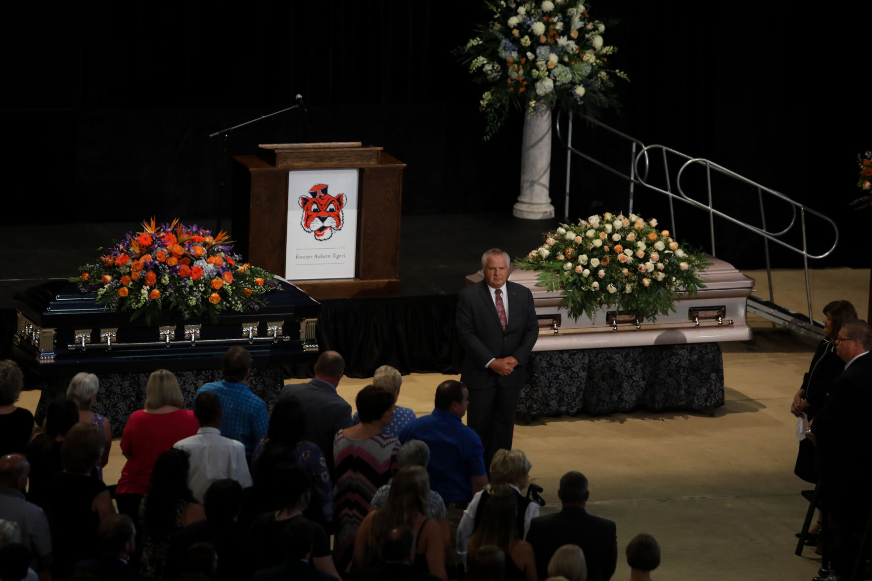 A community remembers Rod and Paula Bramblett at their memorial service